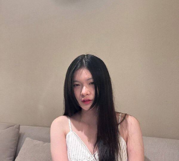 Ảnh 12 của Cu anh bự quá ông xã ơi đút 1 phát em ra liền luôn (Full Clip + Pic)