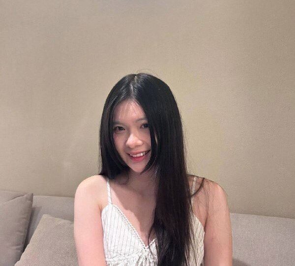Ảnh 11 của Cu anh bự quá ông xã ơi đút 1 phát em ra liền luôn (Full Clip + Pic)